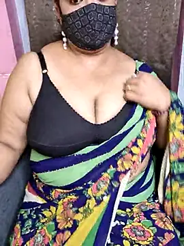 Snapshot of Cute_Bellaa chatting on 02.19.25 Cute Bellaa online show from 02.19.25