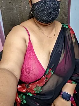 Snapshot of Cute_Bellaa chatting on 02.21.25 Cute Bellaa online show from 02.21.25
