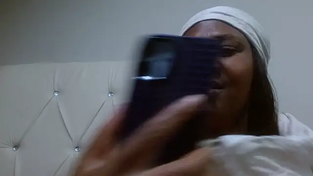 AuntyBigMadam87 online show from 05.25.26