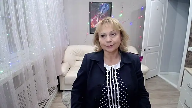 Snapshot of Milla_Cutie18 chatting on 12.04.24 Milla Cutie18 online show from 12.04.24