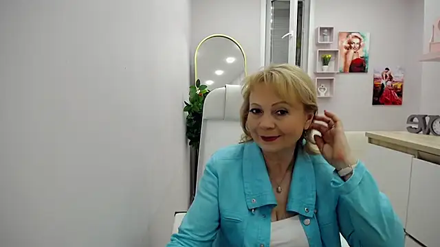 Snapshot of Milla_Cutie18 chatting on 05.21.26 Milla Cutie18 online show from 05.21.26