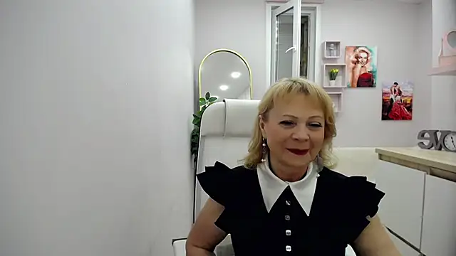 Snapshot of Milla_Cutie18 chatting on 05.27.26 Milla Cutie18 online show from 05.27.26
