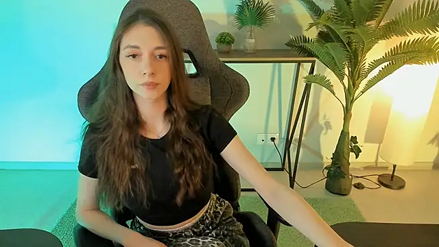 AveAngela online show from 12.06.24