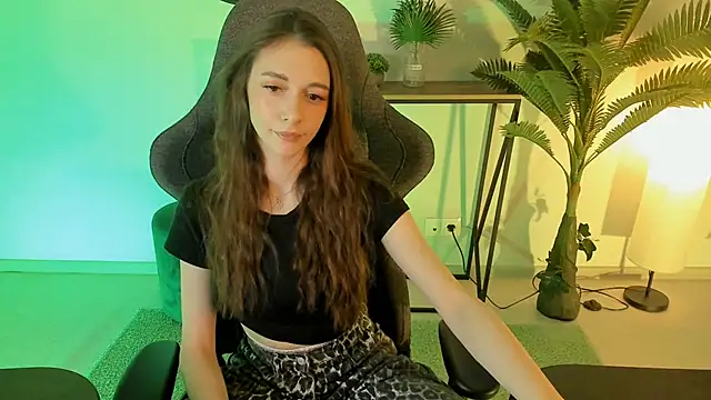 AveAngela online show from 12.06.24