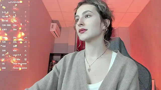 LuxRayi online show from 11.05.25