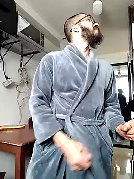 Snapshot of hairyserious chatting on 03.11.25 hairyserious online show from 03.11.25