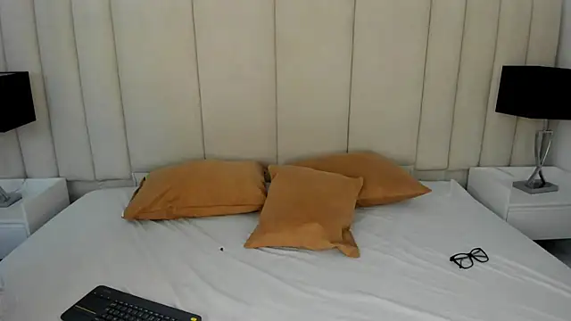 NataGarcia online show from 04.16.26