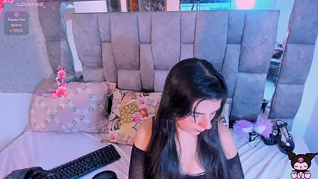 Snapshot of MorganitaX chatting on 12.20.24 MorganitaX online show from 12.20.24