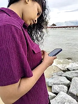 Snapshot of LoganGovi chatting on 10.20.25 LoganGovi online show from 10.20.25