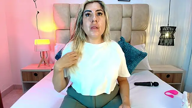 AdharaSmithh online show from 11.03.25