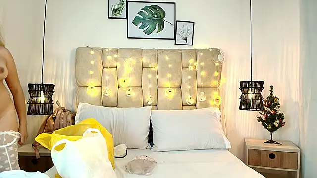 AdharaSmithh online show from 12.21.25