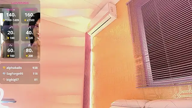 Snapshot of Bella19_ chatting on 03.02.25 Bella19  online show from 03.02.25