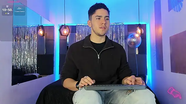 LiamNovak online show from 02.20.26