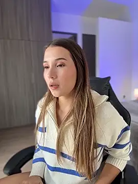 SophieRaily  online show from 11.10.25