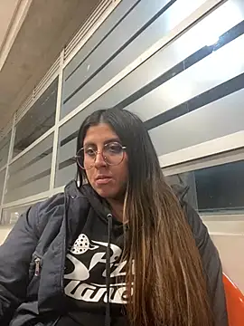 girl anni online show from 02.20.25