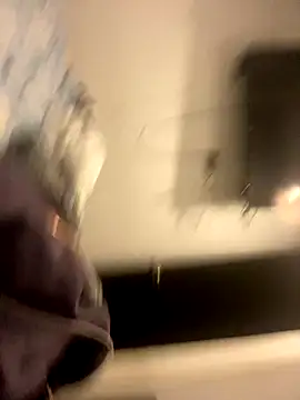 Snapshot of girl_anni chatting on 09.21.25 girl anni online show from 09.21.25