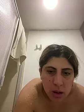 Snapshot of girl_anni chatting on 09.22.25 girl anni online show from 09.22.25