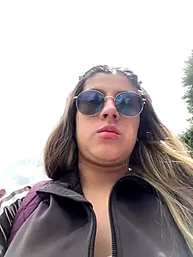 Snapshot of girl_anni chatting on 10.06.25 girl anni online show from 10.06.25