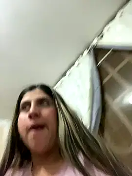 Snapshot of girl_anni chatting on 10.17.25 girl anni online show from 10.17.25