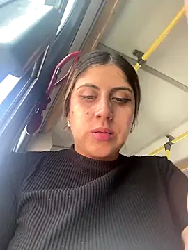 Snapshot of girl_anni chatting on 10.26.25 girl anni online show from 10.26.25