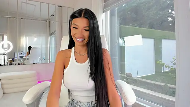 Snapshot of missdiamond_ chatting on 11.22.25 missdiamond online show from 11.22.25