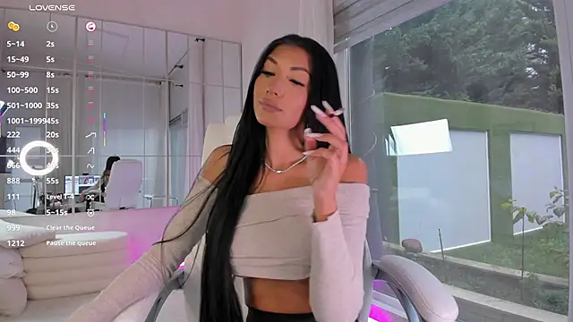 Snapshot of missdiamond_ chatting on 11.23.25 missdiamond online show from 11.23.25