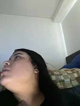 alissonfernandez  online show from 02.20.25