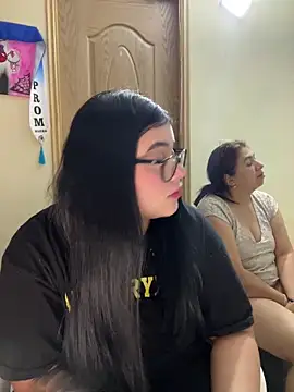 Snapshot of alissonfernandez_ chatting on 02.21.26 alissonfernandez online show from 02.21.26