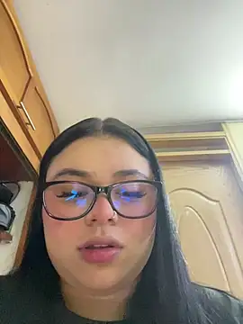 alissonfernandez  online show from 04.02.26