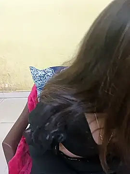 Snapshot of Simran-Kudi chatting on 02.01.25 Simran-Kudi online show from 02.01.25