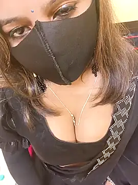 Snapshot of Simran-Kudi chatting on 02.01.25 Simran-Kudi online show from 02.01.25