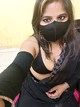 Snapshot of Simran-Kudi chatting on 02.01.25 Simran-Kudi online show from 02.01.25