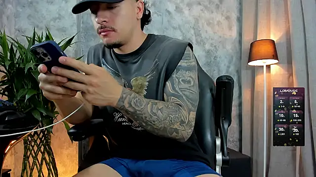 boyc022  online show from 12.14.25