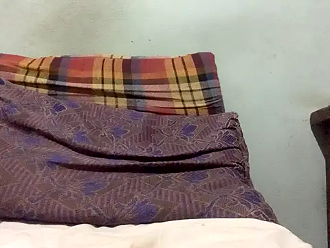 Snapshot of VastNoon95 chatting on 09.10.25 VastNoon95 online show from 09.10.25