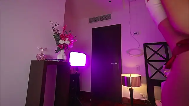 LunaMystyque online show from 09.11.25