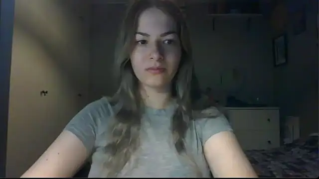 Snapshot of ROSIEx_sweet chatting on 10.10.25 ROSIEx sweet online show from 10.10.25