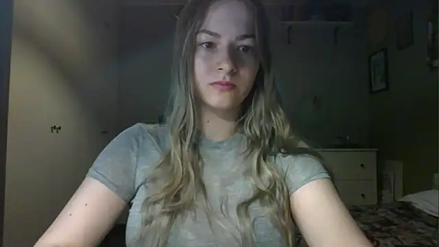 Snapshot of ROSIEx_sweet chatting on 10.13.25 ROSIEx sweet online show from 10.13.25