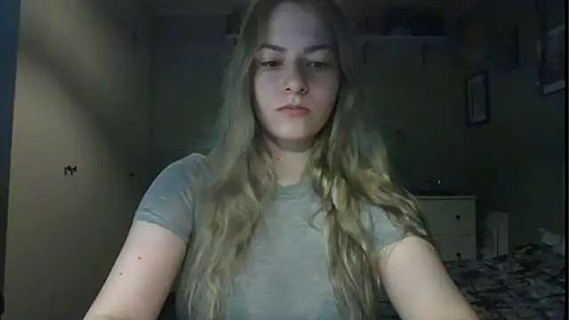 Snapshot of ROSIEx_sweet chatting on 10.16.25 ROSIEx sweet online show from 10.16.25