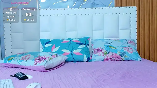 hornybarelylegalgirl online show from 04.13.26