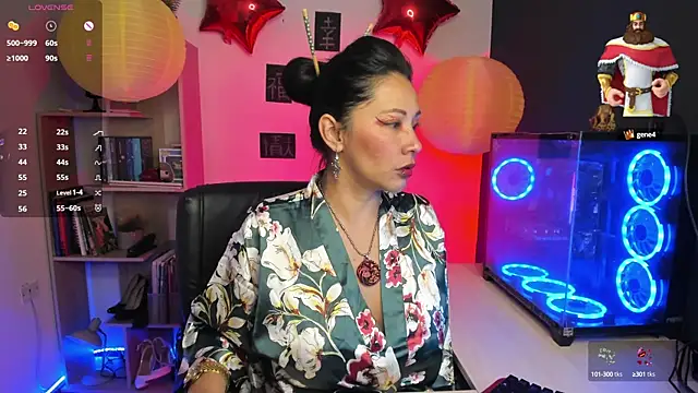 Sue Wolls online show from 01.30.25