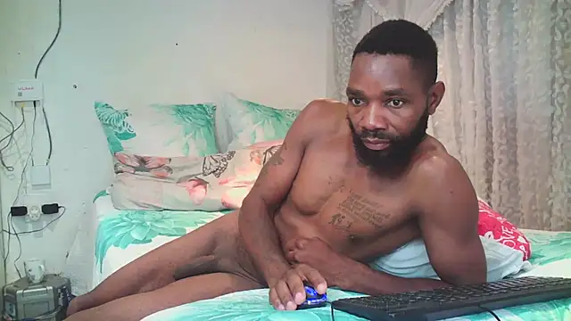 BUSTYY44DD online show from 11.17.25