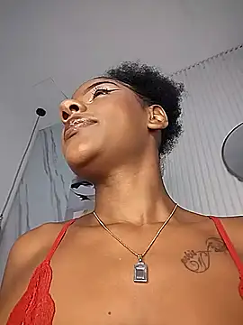 Sara Lewwis online show from 09.30.25