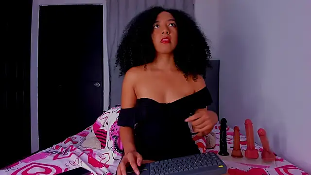 Snapshot of NAHOMI_MILLER chatting on 03.16.25 NAHOMI MILLER online show from 03.16.25