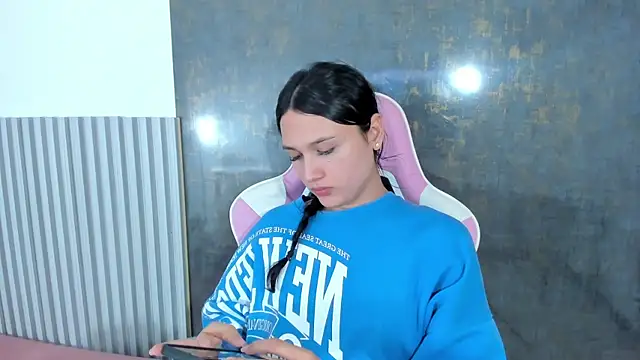 lana boomer online show from 10.19.25