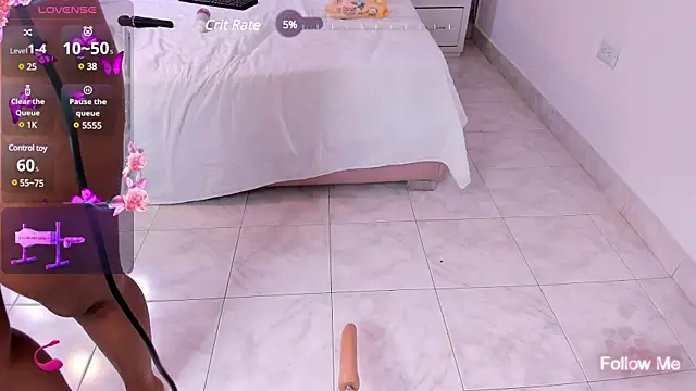 Snapshot of Carolina_Evanss chatting on 01.28.25 Carolina Evanss online show from 01.28.25