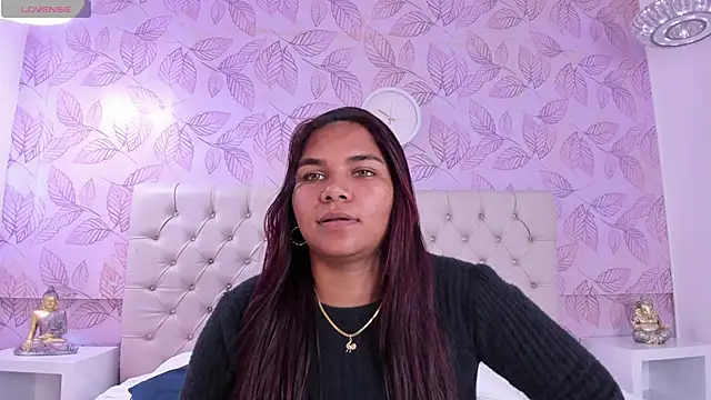 Snapshot of Carolina_Evanss chatting on 02.10.25 Carolina Evanss online show from 02.10.25