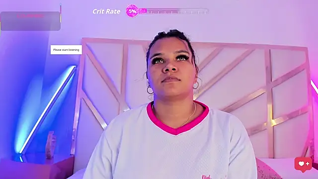 Snapshot of Carolina_Evanss chatting on 10.28.25 Carolina Evanss online show from 10.28.25