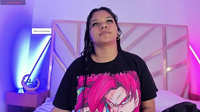 Snapshot of Carolina_Evanss chatting on 10.29.25 Carolina Evanss online show from 10.29.25