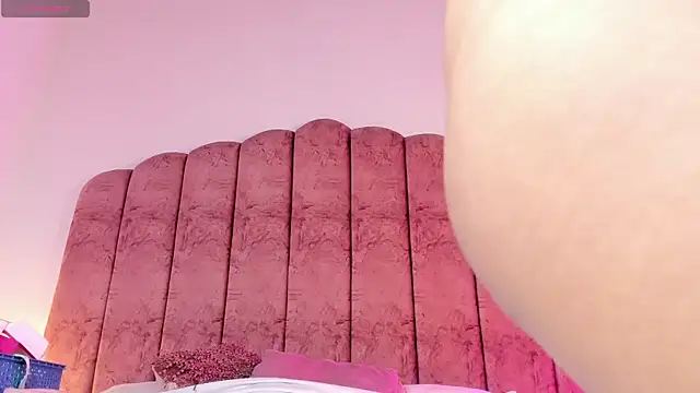 Carolina Evanss online show from 02.10.26