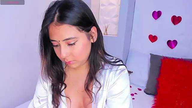 MelodyRey  online show from 02.15.25